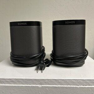 Sonos Play 1 Speakers (Set of 2)